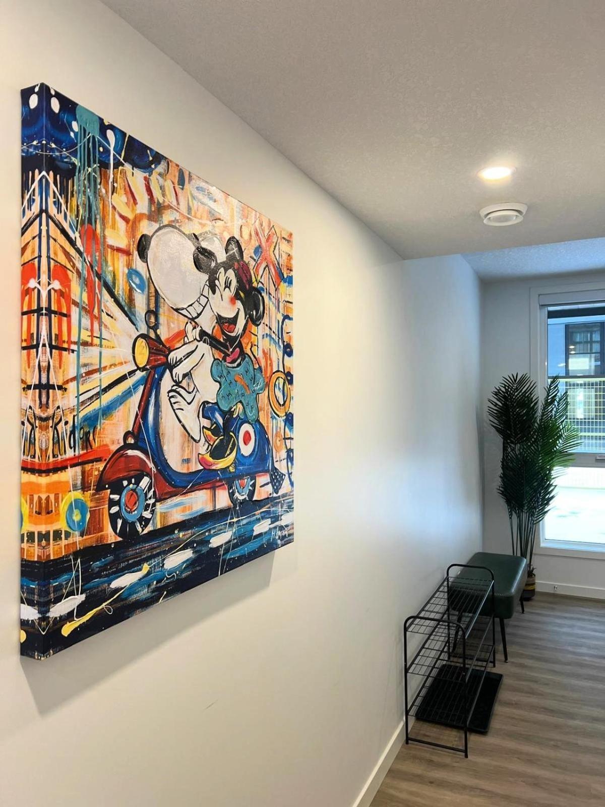 Spacious 3-story Townhome With A 2-car Garage, Ac, King Bed, And A Great Location Near Banff Holiday home Calgary